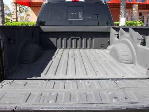 Used 2023 Ford F250 Lariat w/ Black Appearance Package image 8