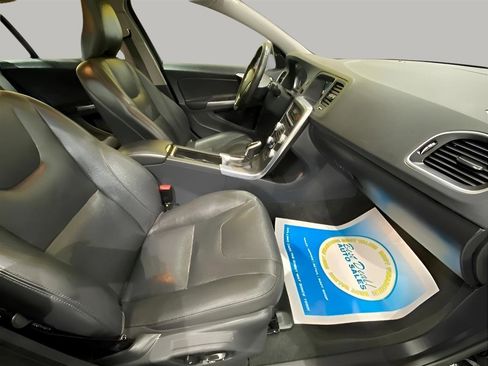 Used 2016 Volvo V60 T5 Premier image 23