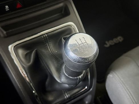 Used 2017 Jeep Compass Sport w/ Power Value Group image 12