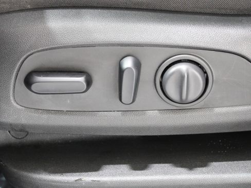 Used 2020 Chevrolet Equinox LT AWD/4WD image 44