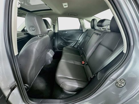 Used 2019 Volkswagen Jetta SE FWD image 23