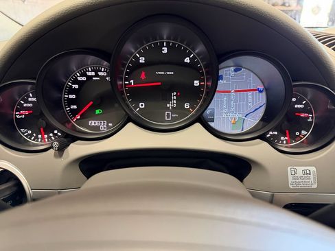 Used 2014 Porsche Cayenne Diesel Platinum Edition AWD/4WD image 7