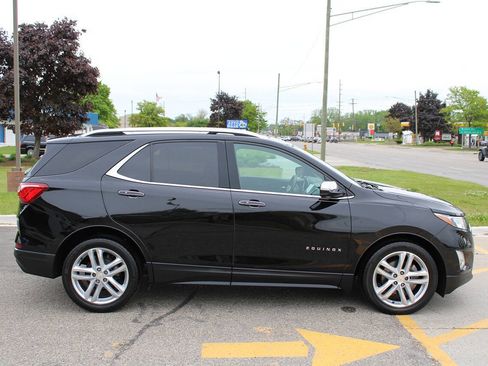 Used 2018 Chevrolet Equinox Premier image 14