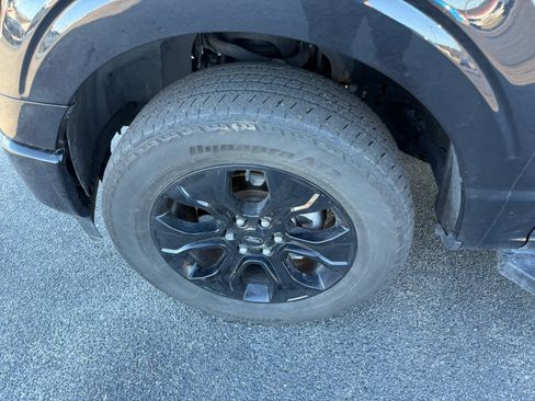 Used 2023 Ford F150 Lariat w/ Equipment Group 502A High image 12