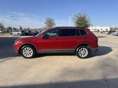 Used 2018 Volkswagen Tiguan SEL image 4