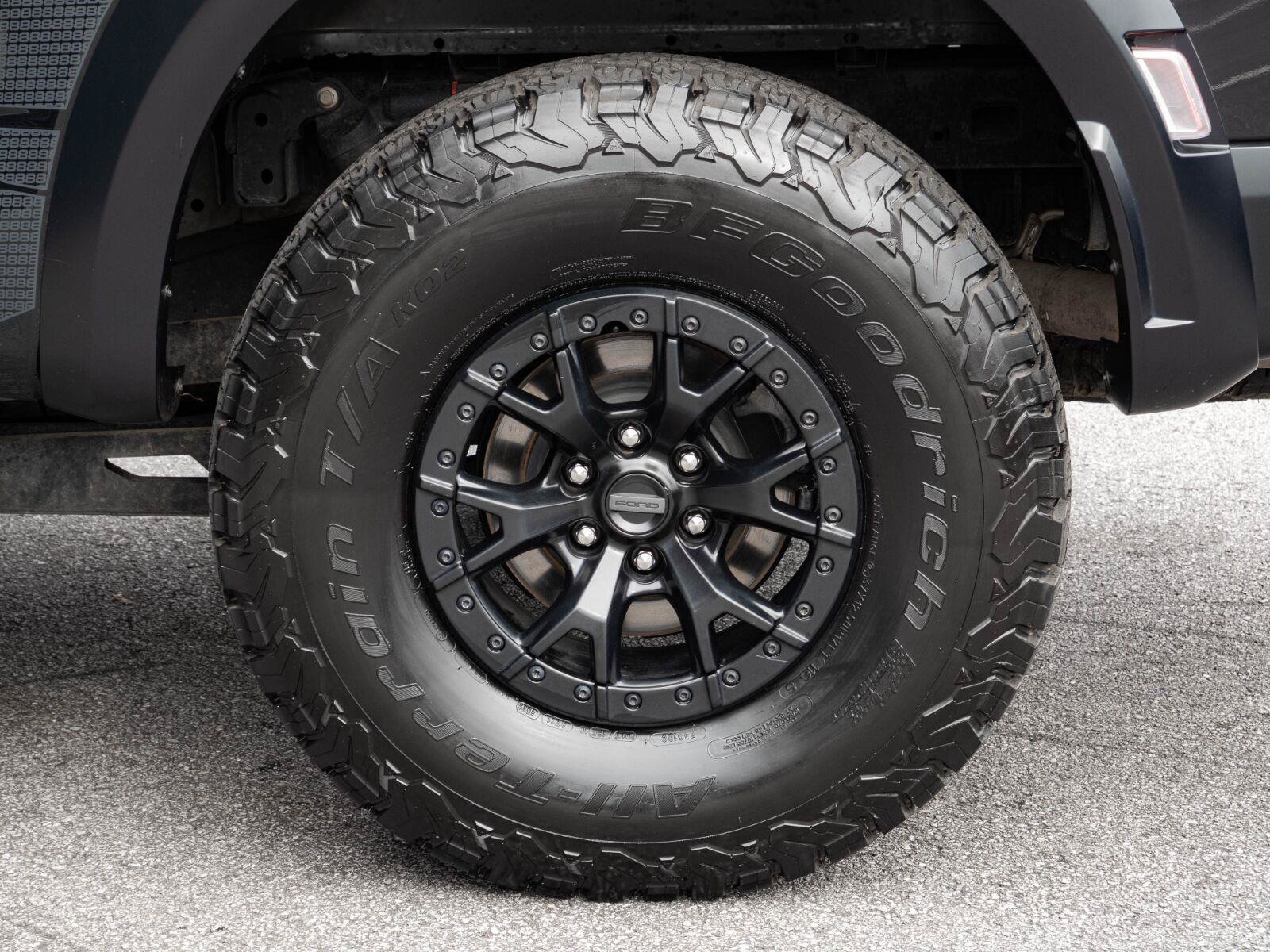 Used 2023 Ford F150 Raptor w/ Equipment Group 802A Raptor R AWD/4WD image 39