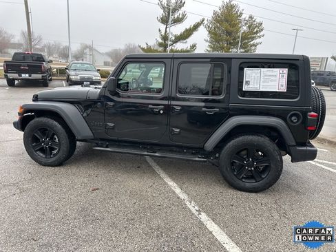 Used 2021 Jeep Wrangler Unlimited Sport image 18