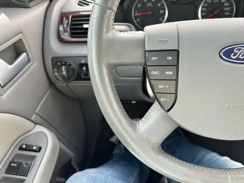 Used 2005 Ford Five Hundred SEL FWD image 14
