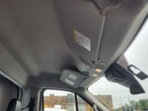 Used 2022 Ford Transit 350 DRW RWD image 25