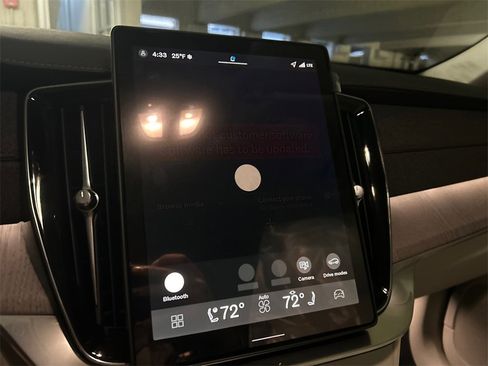 New 2026 Volvo XC90 B6 Ultra image 17