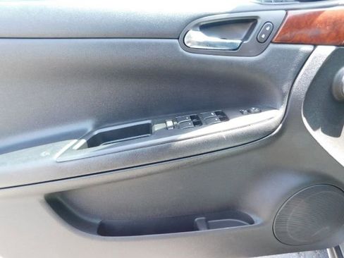 Used 2006 Chevrolet Impala LS image 10