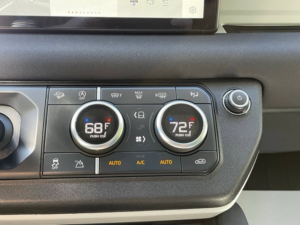 Used 2023 Land Rover Defender 110 S AWD/4WD image 34