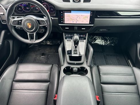Certified 2023 Porsche Cayenne Coupe AWD/4WD image 6