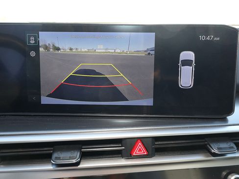 Used 2024 Kia Sorento S image 17