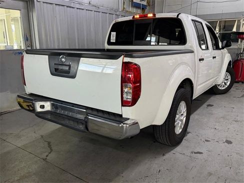 Used 2021 Nissan Frontier SV image 5