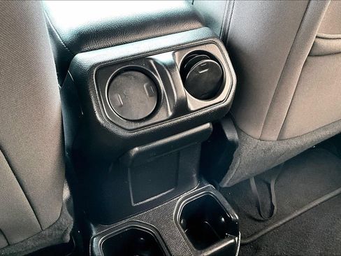 Used 2020 Jeep Wrangler Sport AWD/4WD image 11