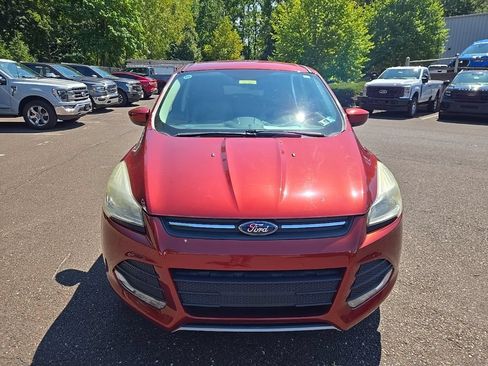 Used 2016 Ford Escape SE FWD image 2