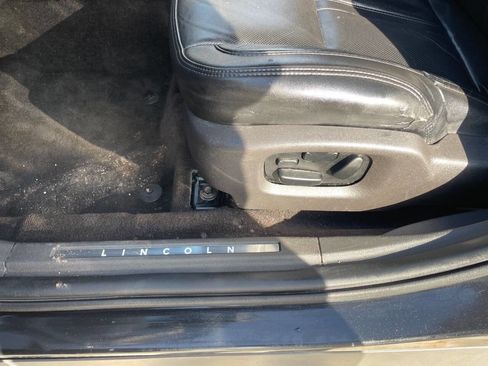 Used 2014 Lincoln MKS AWD w/ Equipment Group 101A image 46