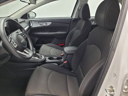 Used 2023 Kia Forte LXS w/ LXS Technology Package FWD image 17