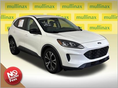 Used 2022 Ford Escape SE w/ SE Sport Appearance Package