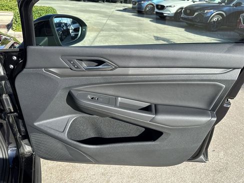 Used 2022 Volkswagen GTI SE image 44