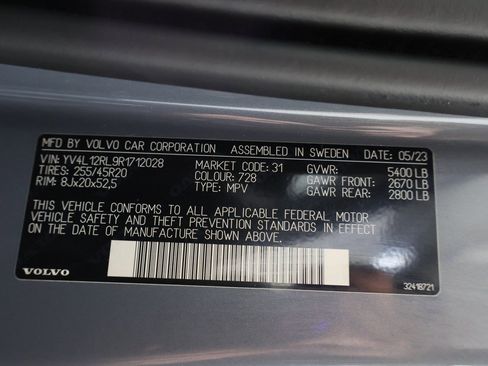 Used 2024 Volvo XC60 B5 Plus image 57