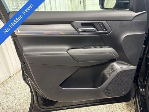 New 2026 GMC Terrain Elevation w/ Elevation Premium Package image 9