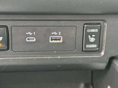 Used 2022 Nissan Frontier SV image 27