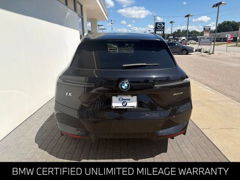 Used 2024 BMW iX xDrive50 w/ Sport Package AWD/4WD image 7