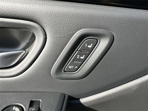 New 2025 Honda Pilot Touring image 20