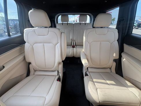 Used 2025 Jeep Grand Cherokee L Limited RWD image 29