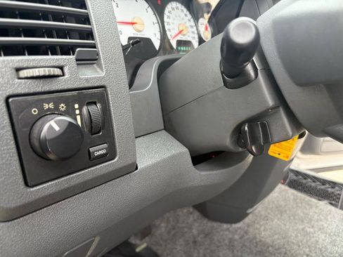 Used 2007 Dodge Ram 1500 Truck ST RWD image 26