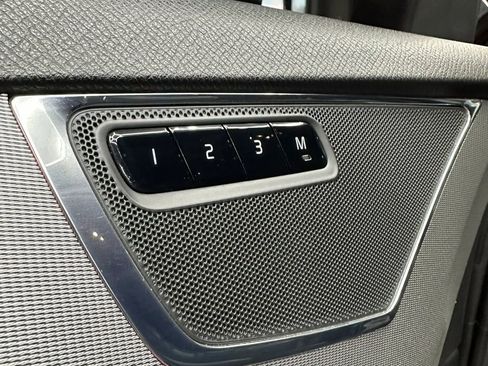 Used 2016 Volvo XC90 T5 R-Design FWD image 10