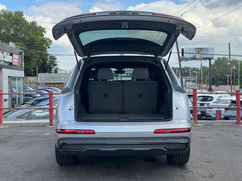 Used 2021 Audi Q7 3.0T Prestige w/ Prestige Package AWD/4WD image 15