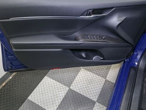 Used 2024 Toyota Camry LE AWD/4WD image 39