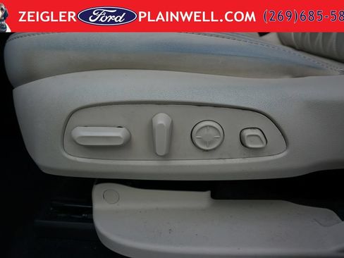 Used 2023 Buick Enclave Avenir w/ Avenir Technology Package AWD/4WD image 21