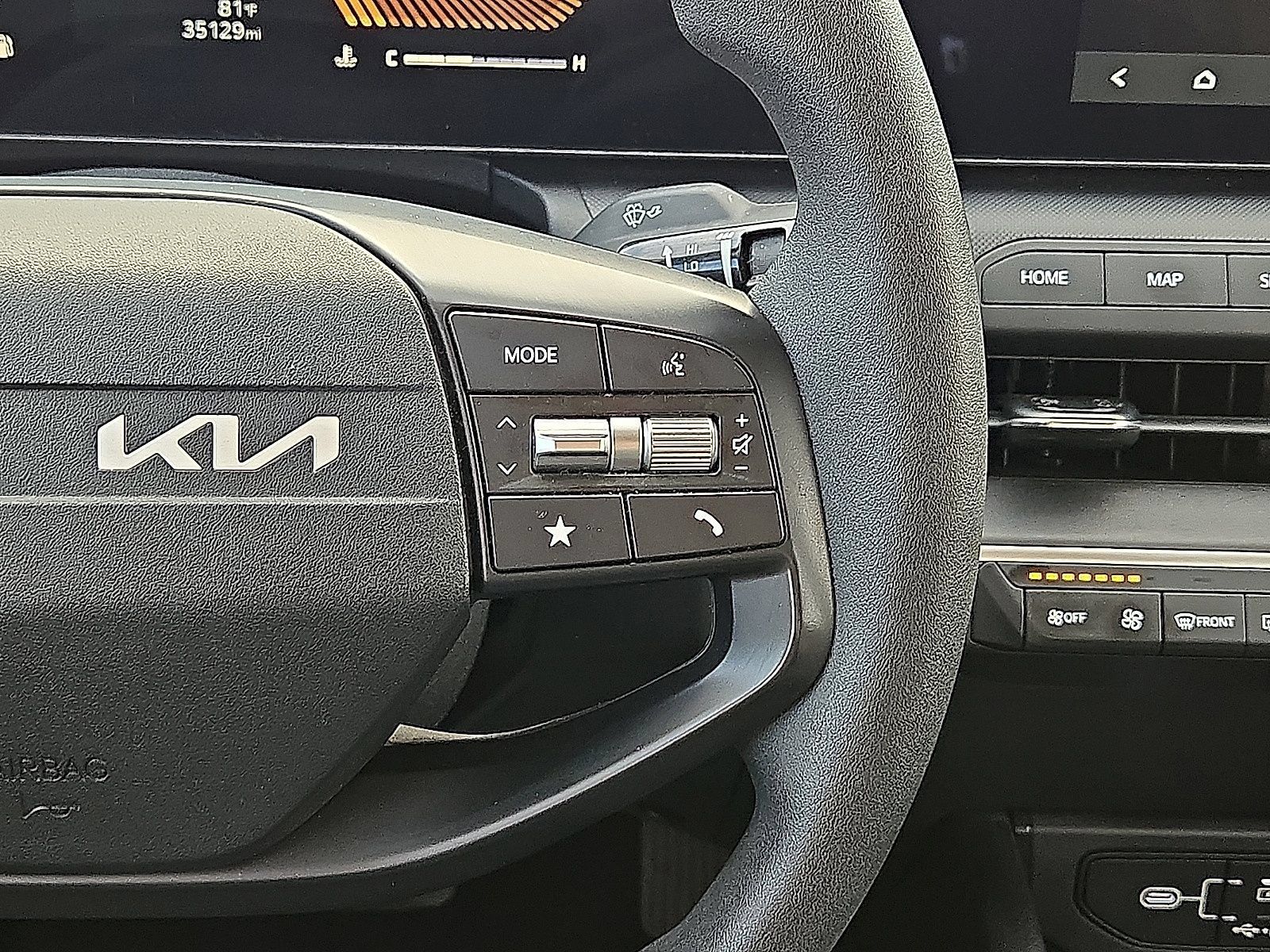 Used 2025 Kia K4 FWD image 19