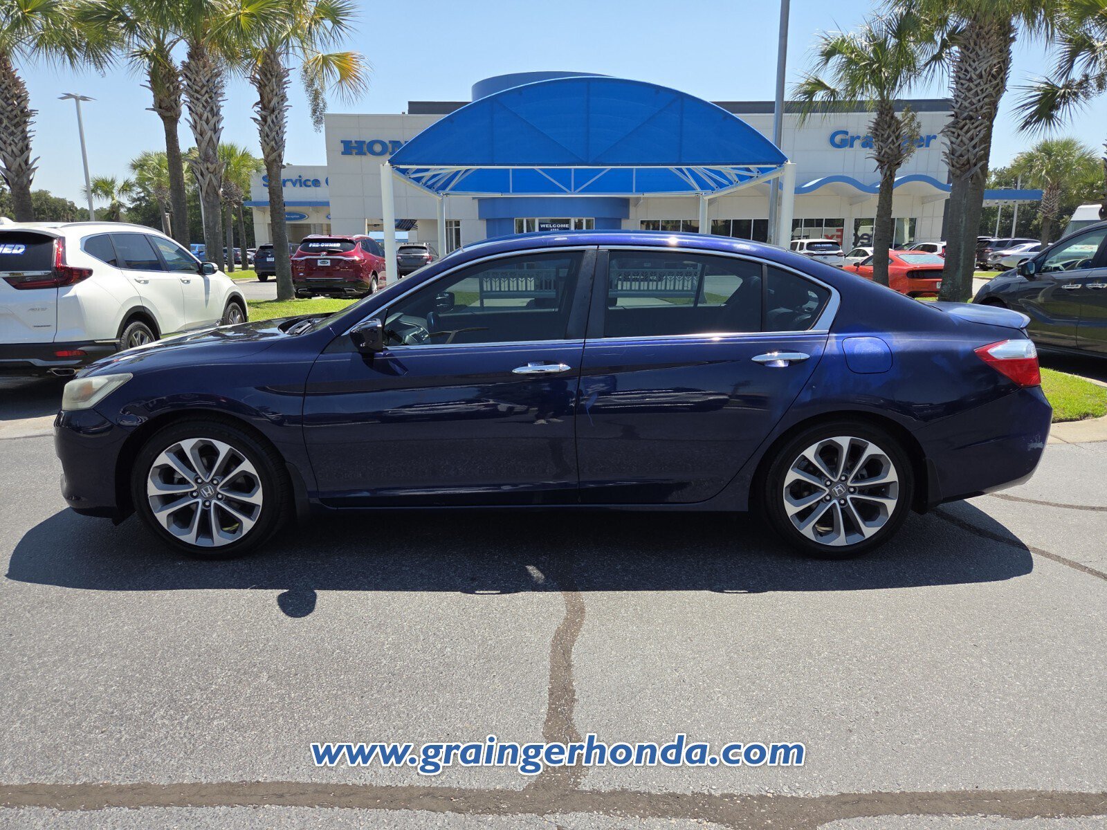 Used 2013 Honda Accord Sport image 2