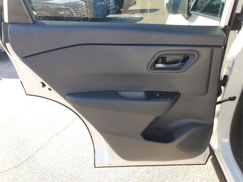 New 2026 Nissan Rogue S image 26