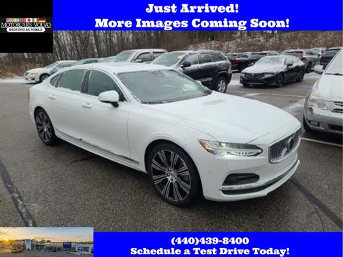Used 2023 Volvo S90 B6 Plus image 1