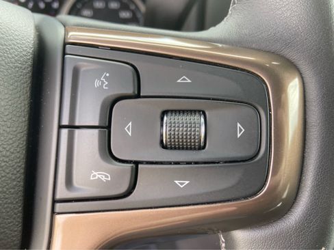 Used 2022 Chevrolet Silverado 2500 High Country AWD/4WD image 21