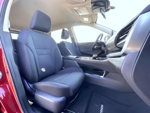 Used 2023 Nissan Rogue S AWD/4WD image 16