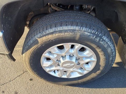 Used 2020 Chevrolet Silverado 3500 LTZ w/ Technology Package image 13