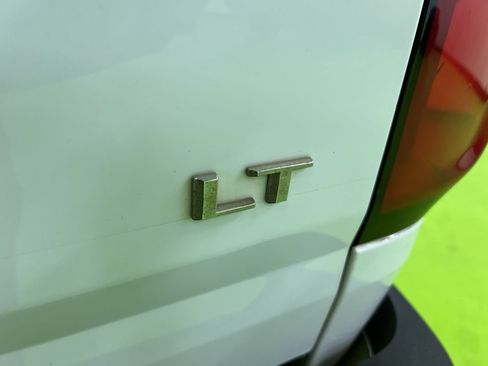 Used 2021 Chevrolet Colorado LT w/ Fleet Safety Package AWD/4WD image 13