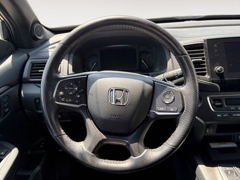 Used 2023 Honda Passport TrailSport image 12