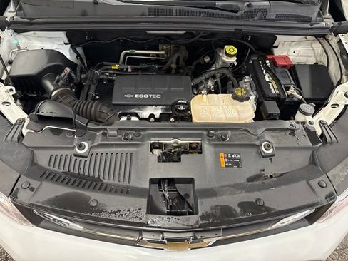 Used 2018 Chevrolet Trax LS AWD/4WD image 28