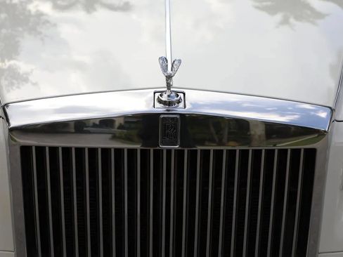 Used 2011 Rolls-Royce Phantom Sedan RWD image 46