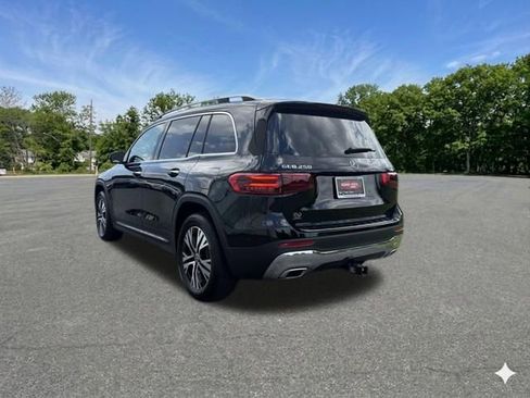 Used 2025 Mercedes-Benz GLB 250 4MATIC image 6
