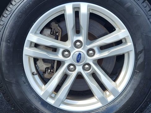 Certified 2023 Ford Explorer XLT AWD/4WD image 17