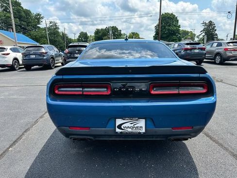 Used 2022 Dodge Challenger R/T Scat Pack RWD image 7